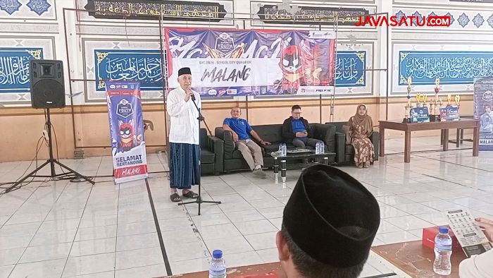 Pesantren Bahrul Maghfiroh Malang Kembangkan Santri Berprestasi di Esports